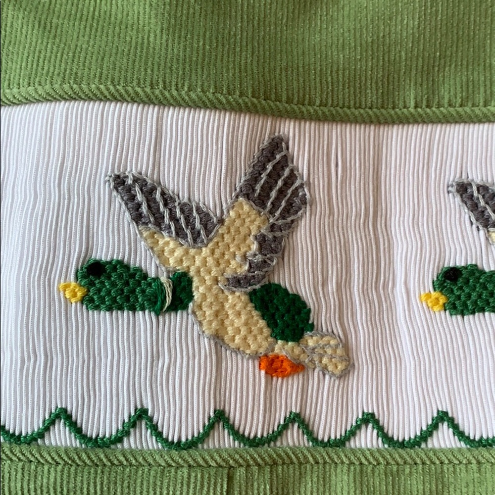 Smocked new - Picture 2 of 2
